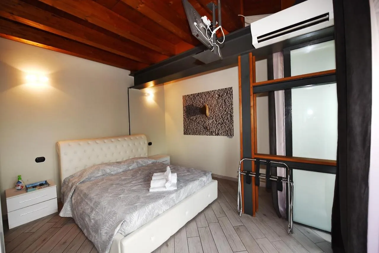 La Terrazza Sul Lago Peschiera del Garda Casa de hóspedes
